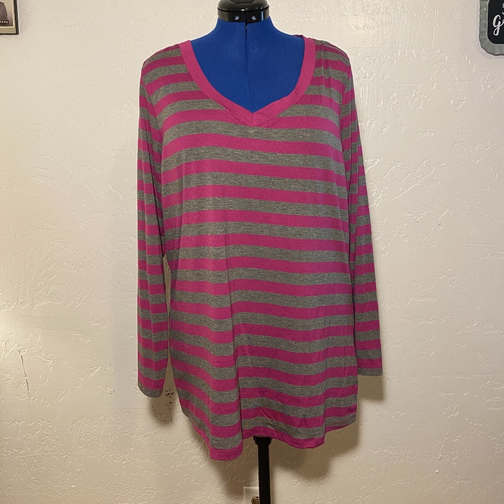 NWOT- DEREK Heart Plus blouse, size 2X.